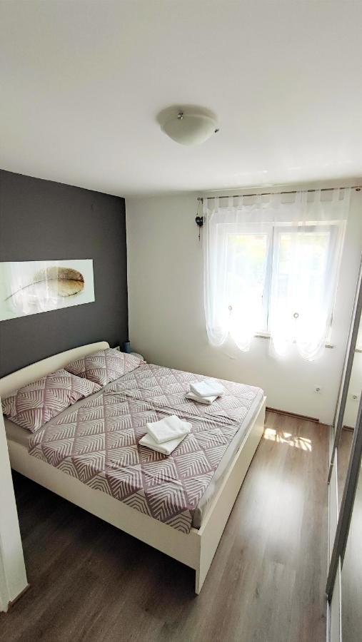 Apartment Jan 2+2 With Balcony Pula Luaran gambar